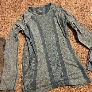 Reebok long sleeve workout top